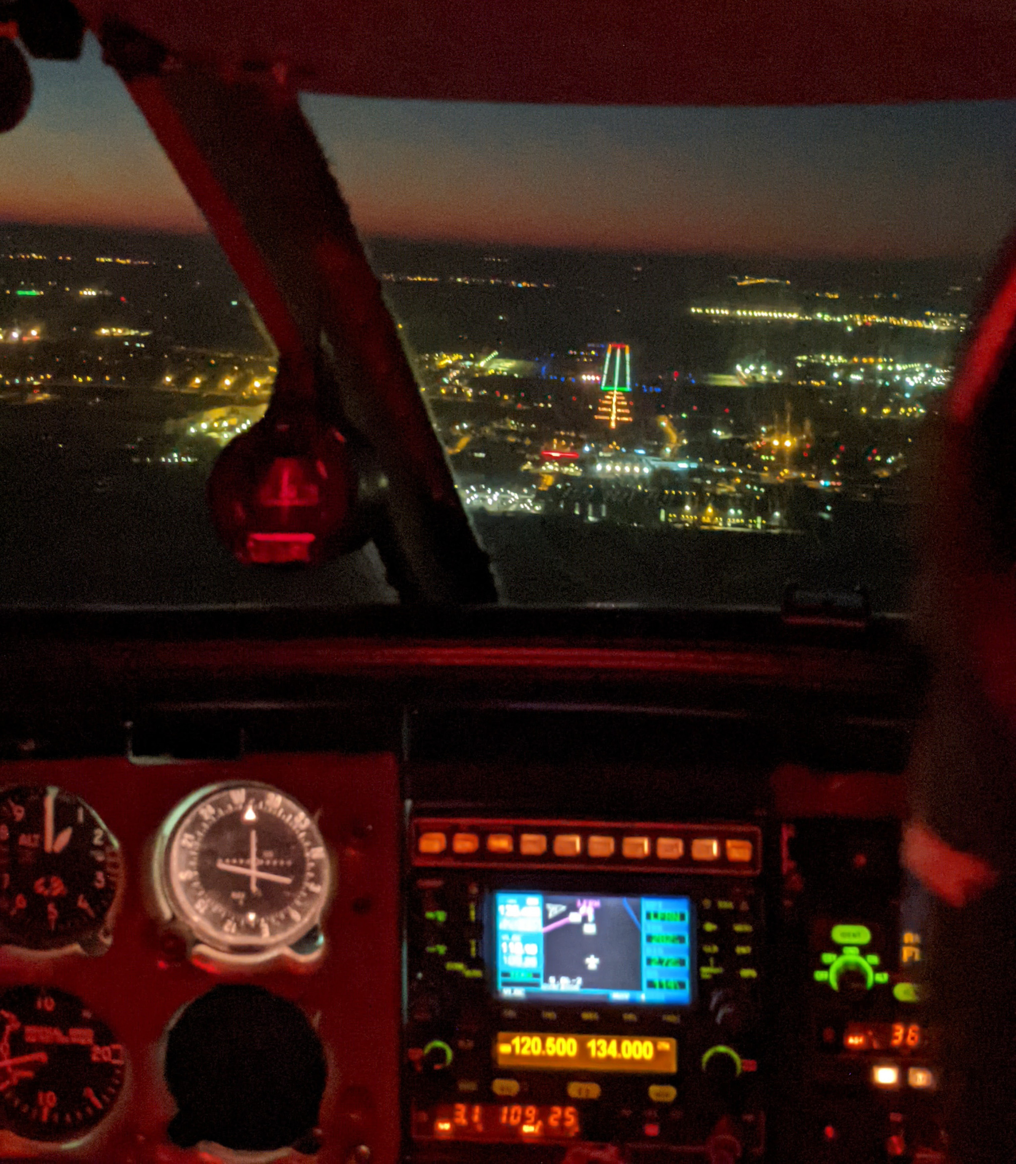 Arrivée de nuit à LFRN